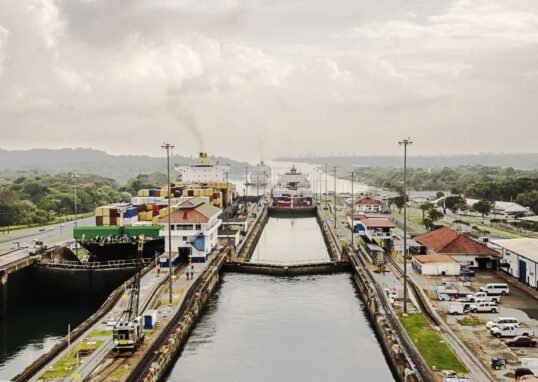 panama canel